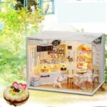 Cute Mini Books, DIY Walnut Bunny homes, & Cake Shop Unboxing!