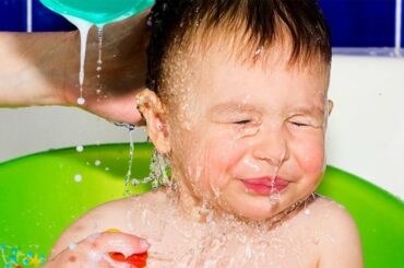 Cute Baby Bath Time - Funny Baby Videos