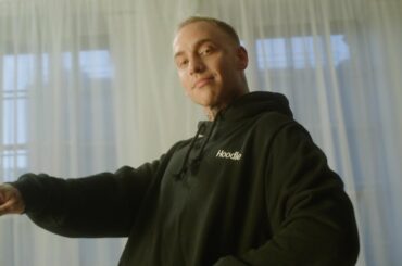 blackbear - hot girl bummer [low budget video]