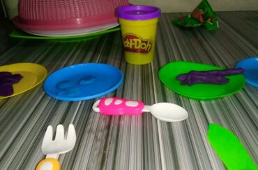 Im eating a food of play doh like a(kluna tik)Cutebunny roblox