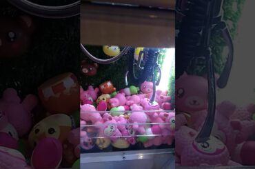 Clawmachine wins! Cute little pink bunny squishy