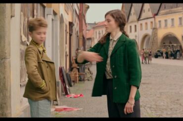 Jojo Rabbit Ending Scene - Helden David Bowie