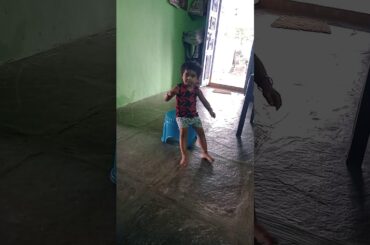 3years baby girl dance at home