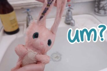 CUTE OR WEIRD? Scruff a Luvs"Blossom Bunnies"