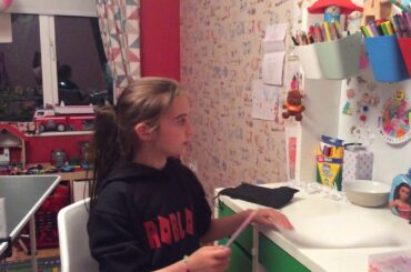 How to draw a cute bunny!!!!!!!