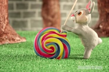 Fluffy Jet Toys! Cute Bunny Finds HALLOWEEN Candy! Kinder Surprise Egg gummy candy Halloween Haul Ki