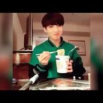 BTS JUNGKOOK EATING COMPILATION || CUTE BUNNY EATING MOMENTS