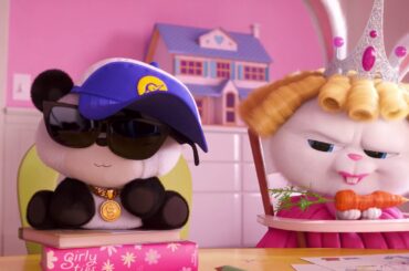 Cute bunny singing and dancing