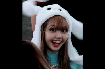Mona Lisa kinda Lisa || Cute Bunny Lisa
