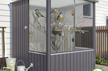 Playhouse/rain shelter?
