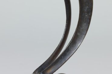 A bronze water dropper shaped like a long-eared hare. Edo period, 18th–19th century CE, now housed at Tokyo National Museum in Japan [1792x3000]
