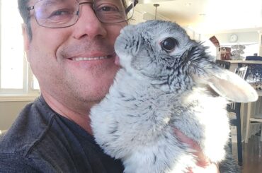 Happy Saturday from Miss Maggie and me 🥰Bunny 🐰 kisses are the best