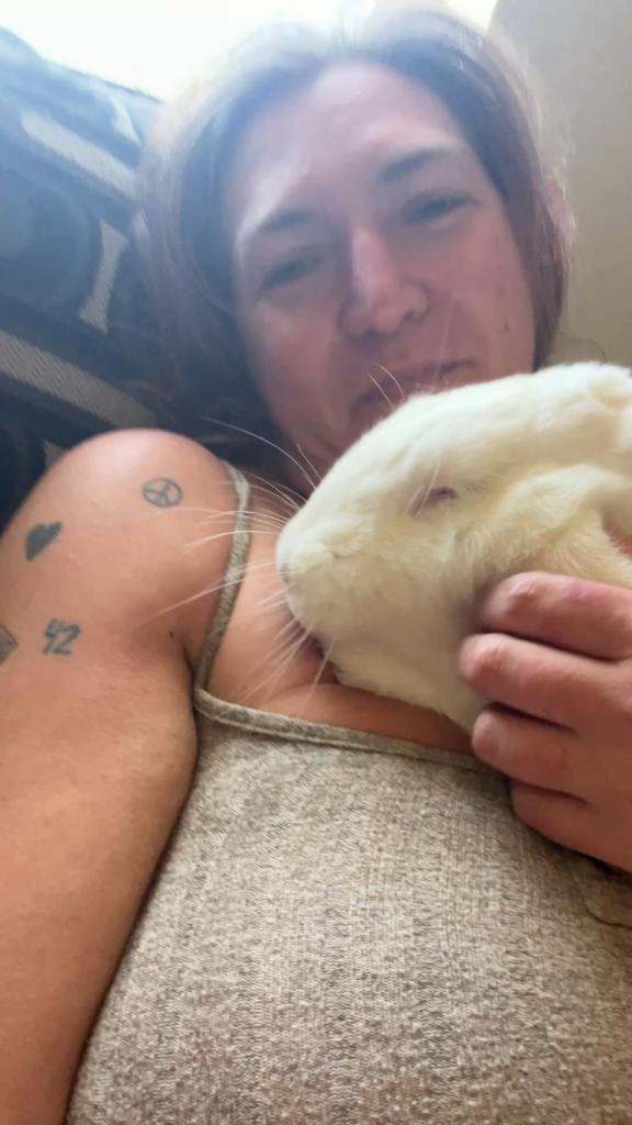 Buddy Bun hadn’t seen me for 3 days. I think he missed me. Lola Bun thumped her foot at me 6 times, but less than usual so maybe she missed me too.